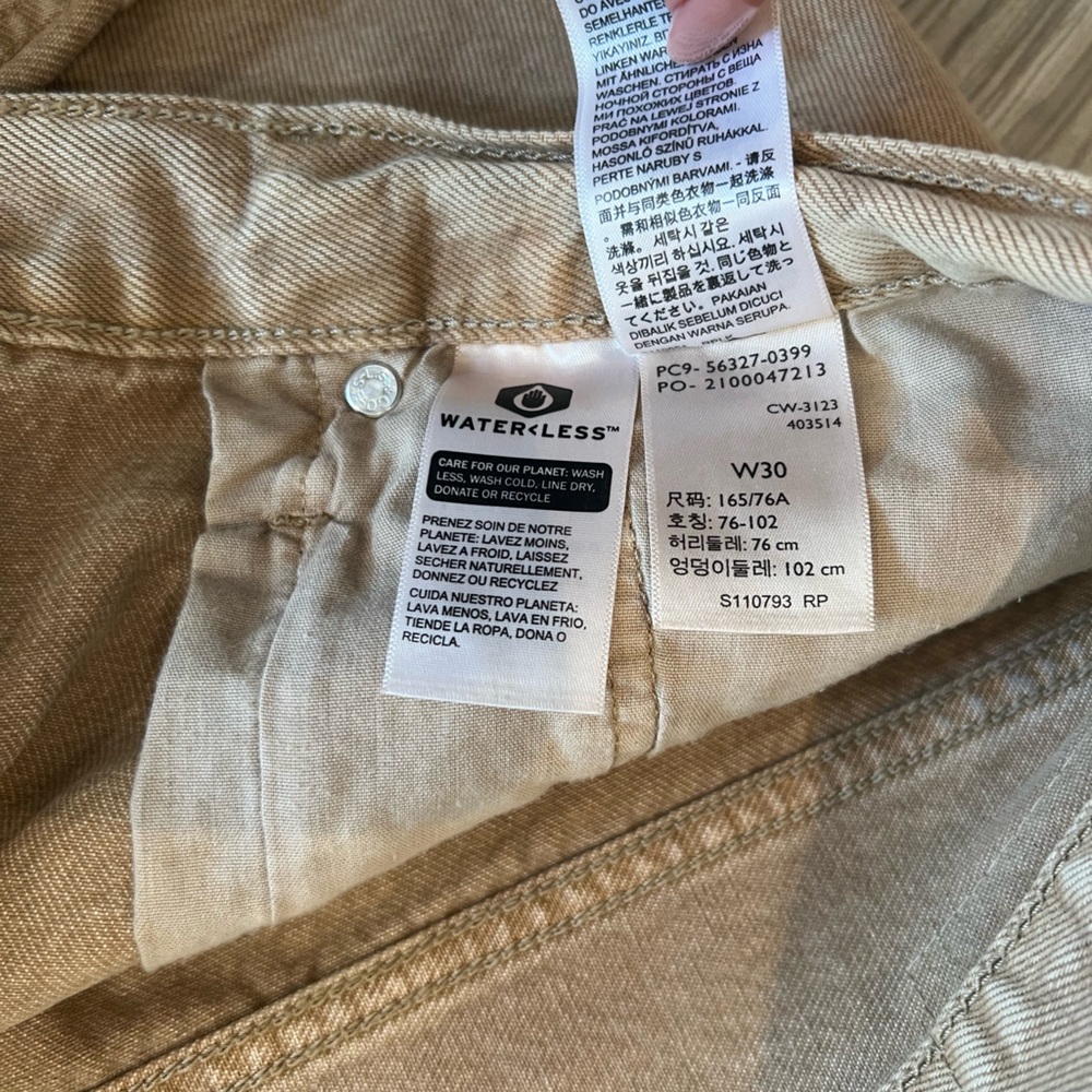 Levi's 501 Denim Shorts - Picture 11 of 13